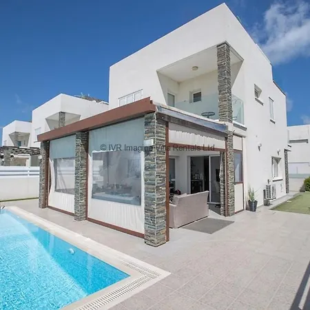Beautiful Minutes From The Beach, 1405 Vilă Protaras
